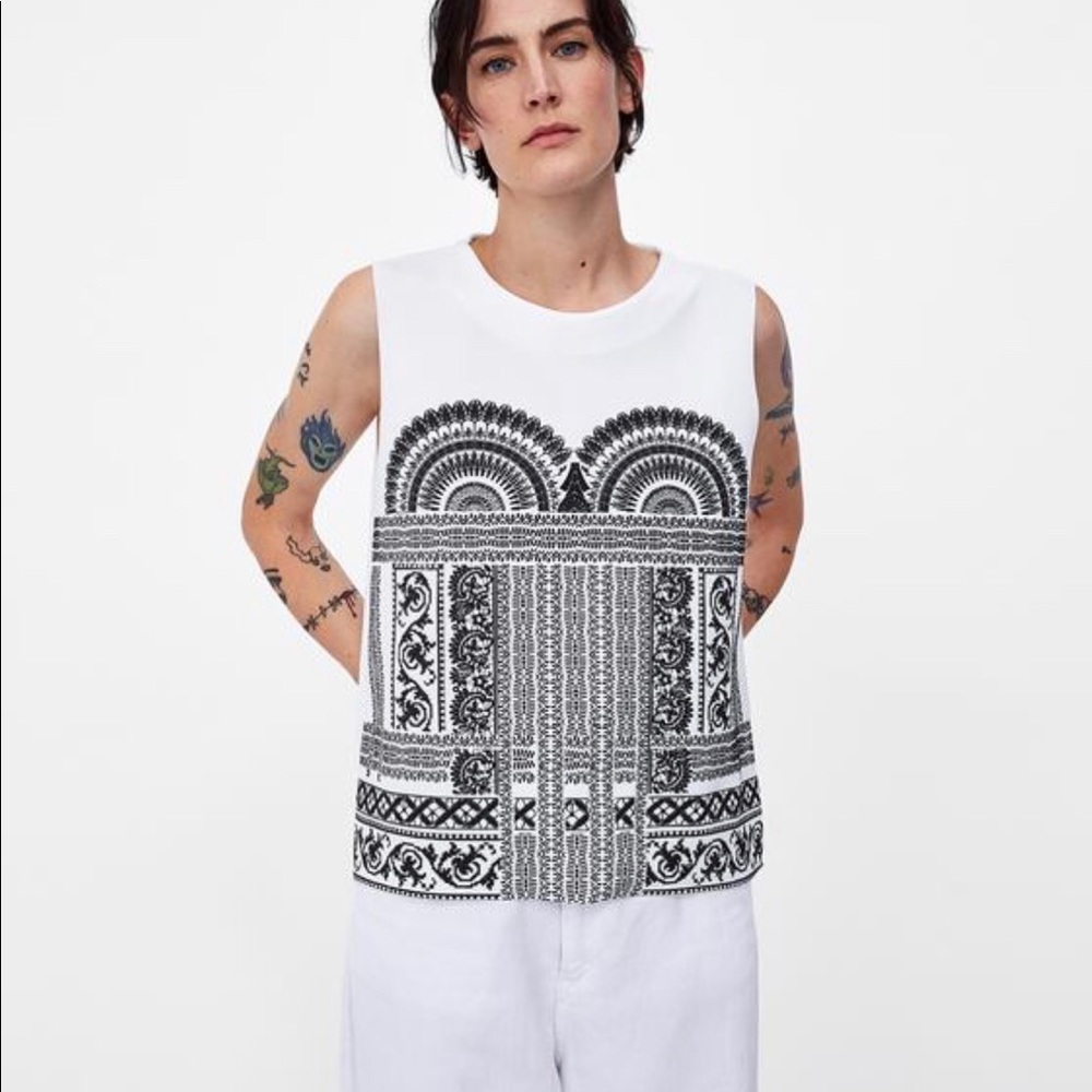 NEW Zara rubberised women’s top